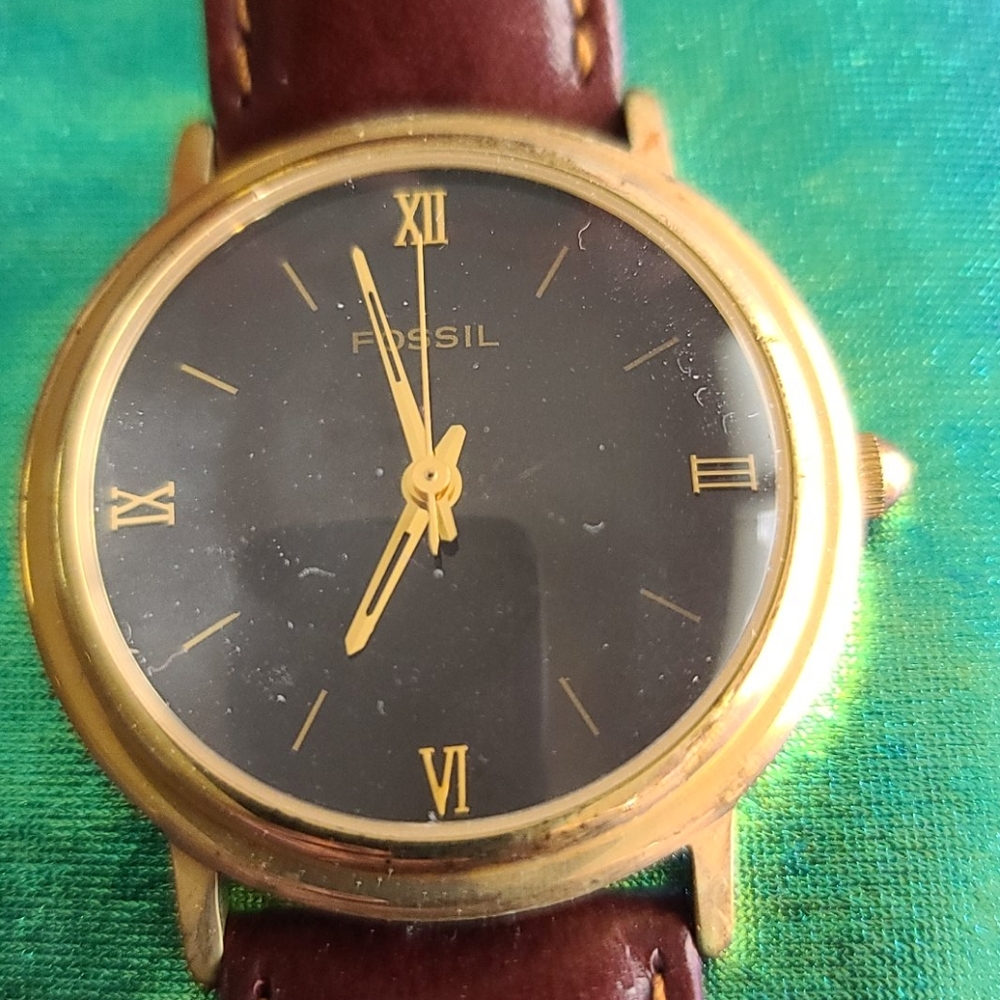 Watch - Picture 2 of 4